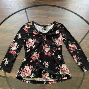 Rue21 size xsmall shirt